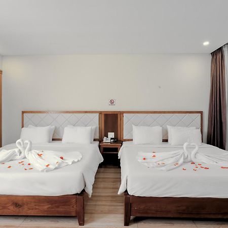 Dana Sailing Hotel Дананг Екстериор снимка
